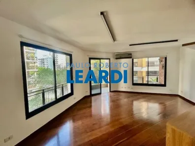 Apartamento com 4 Quartos para alugar, 180m² no Vila Madalena, São Paulo