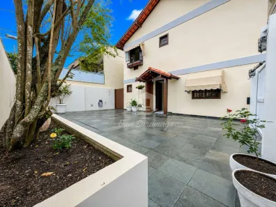 Casa de Condomínio com 3 Quartos à venda, 160m² no Itaipu, Niterói