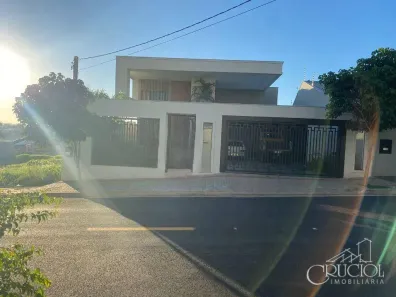 Casa com 3 Quartos à venda, 300m² no Terras de Santana, Londrina