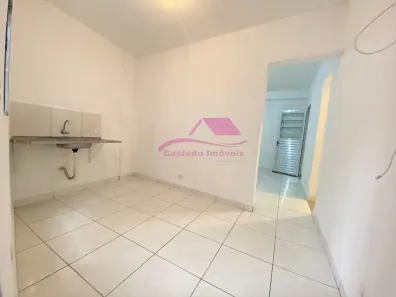Casa com 1 Quarto para alugar, 35m² no Jardim Cliper, São Paulo