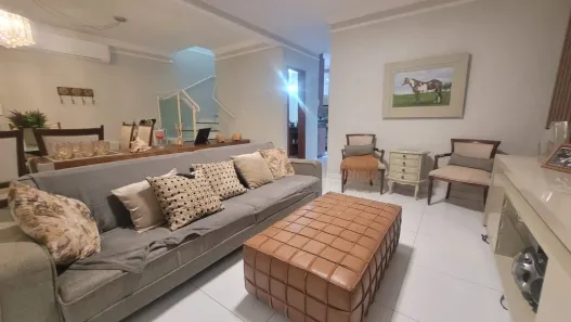 Casa de Condomínio com 3 Quartos à venda, 144m² no Jardim Karaíba, Uberlândia