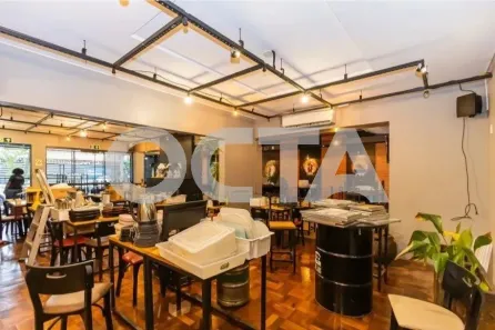 Imóvel Comercial para alugar, 405m² no São João, Porto Alegre