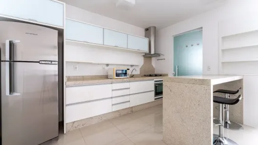 Apartamento com 2 Quartos para alugar, 99m² no Victor Konder, Blumenau