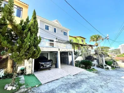 Casa de Condomínio com 4 Quartos à venda, 258m² no Maria Paula, São Gonçalo
