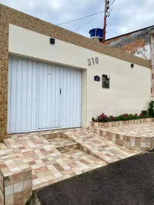 Casa com 4 Quartos à venda, 200m² no Dezoito do Forte, Aracaju