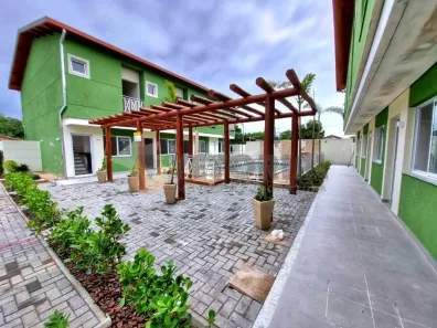 Casa de Condomínio com 2 Quartos à venda, 97m² no Recanto Som do Mar, Caraguatatuba