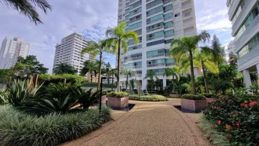Apartamento com 3 Quartos para alugar, 162m² no Centro, Joinville