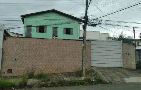 Sobrado com 3 Quartos à venda, 206m² no Setor Pedro Ludovico, Goiânia