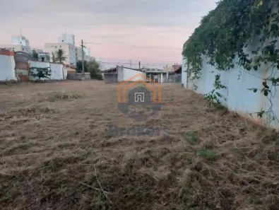 Lote/Terreno à venda, 798m² no Jardim Pacaembu, Jundiaí