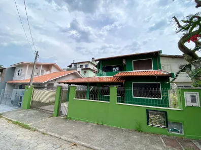 Casa com 3 Quartos à venda, 220m² no Lagoa da Conceição, Florianópolis