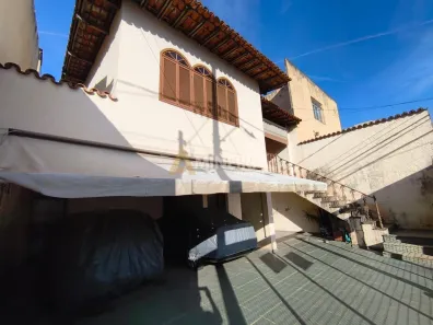 Casa com 4 Quartos à venda, 360m² no Caiçara-Adelaide, Belo Horizonte