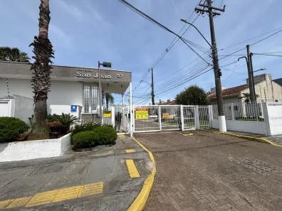 Casa de Condomínio com 2 Quartos para alugar, 60m² no Olaria, Canoas