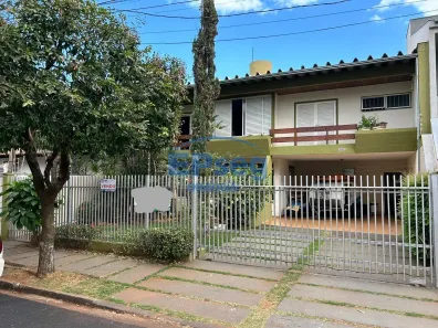 Sobrado com 4 Quartos à venda, 315m² no Araxá, Londrina