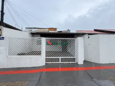 Casa com 3 Quartos à venda, 85m² no Jardim Brasília, Londrina