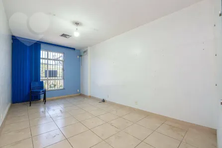 Prédio Comercial à venda, 229m² no Piratininga, Niterói