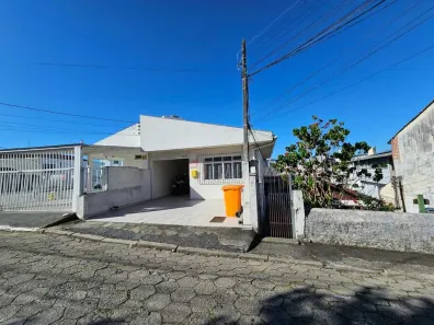 Apartamento com 1 Quarto para alugar, 60m² no Trindade, Florianópolis