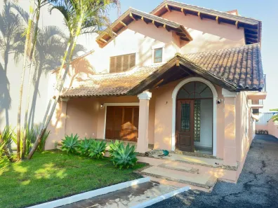 Sobrado com 5 Quartos à venda, 378m² no Vila Nova, Porto Alegre