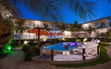 Imóvel Comercial com 16 Quartos à venda, 360m² no Maranduba, Ubatuba