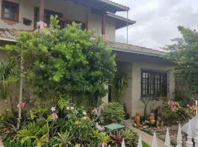 Sobrado com 3 Quartos à venda, 150m² no Vila Nova, Joinville