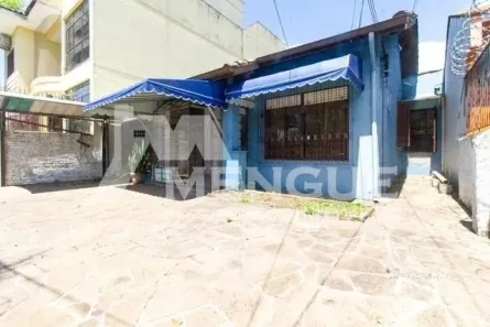 Casa com 3 Quartos à venda, 159m² no Passo da Areia, Porto Alegre
