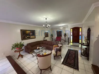 Casa com 4 Quartos à venda, 525m² no Guará II, Brasília