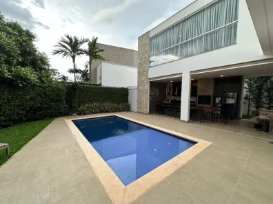 Casa de Condomínio com 4 Quartos à venda, 448m² no Morada da Colina, Uberlândia