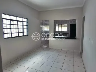 Casa com 3 Quartos à venda, 140m² no Jardim Brasília, Uberlândia
