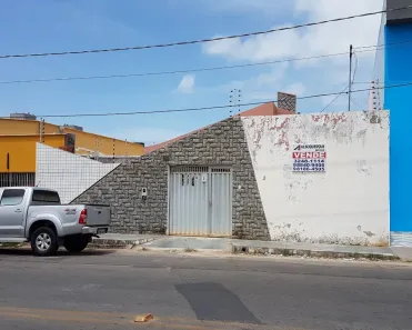 Casa com 4 Quartos para alugar, 700m² no Parque Shalon, São Luís