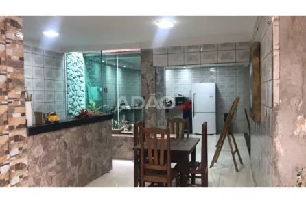 Casa com 2 Quartos à venda, 179m² no Goiânia 2, Goiânia