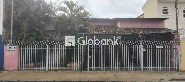 Casa com 3 Quartos à venda, 150m² no Jardim Palmeiras, Montes Claros