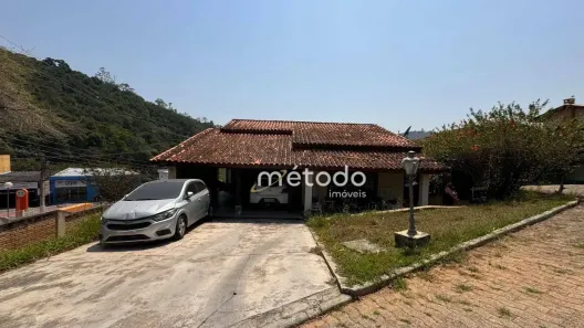 Casa com 3 Quartos à venda, 166m² no Centro, Guararema