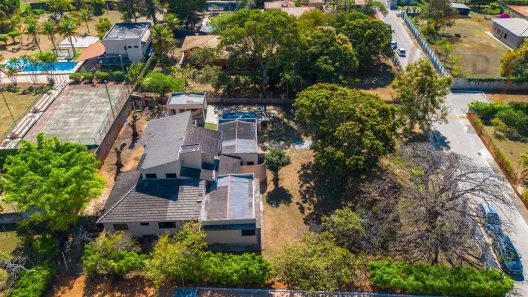 Casa de Condomínio com 5 Quartos à venda, 427m² no Park Way, Brasília