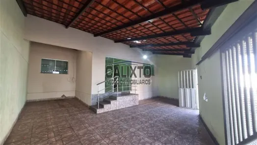 Casa com 3 Quartos à venda, 275m² no Pacaembu, Uberlândia