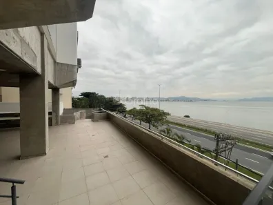 Apartamento com 2 Quartos à venda, 77m² no Centro, Florianópolis