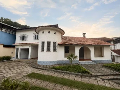 Casa com 5 Quartos à venda, 365m² no Barra do Imbuí, Teresópolis
