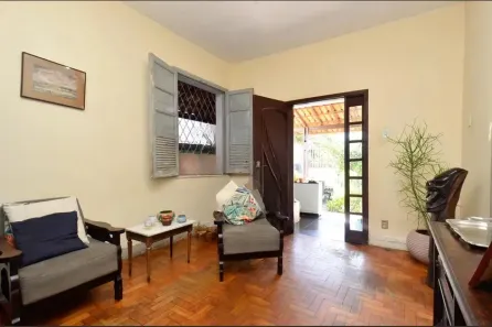 Casa com 5 Quartos à venda, 400m² no Cachoeirinha, Belo Horizonte