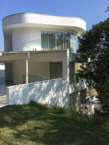 Casa de Condomínio com 3 Quartos à venda, 425m² no Pousada dos Bandeirantes, Carapicuíba