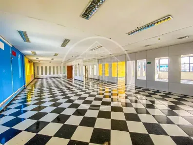 Prédio Comercial para alugar, 1100m² no Jardim Marajoara, São Paulo