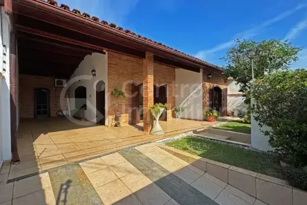 Casa com 4 Quartos à venda, 240m² no Jardim Ribamar, Peruíbe