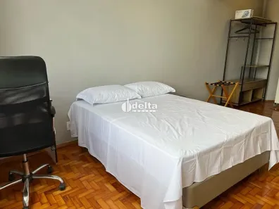 Apartamento com 2 Quartos à venda, 65m² no Centro, Uberlândia