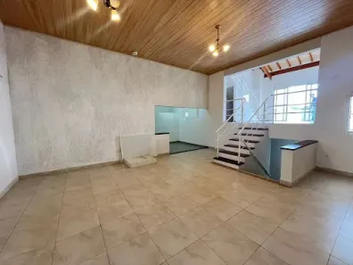 Casa de Condomínio com 3 Quartos à venda, 226m² no Vila Mike, São Roque