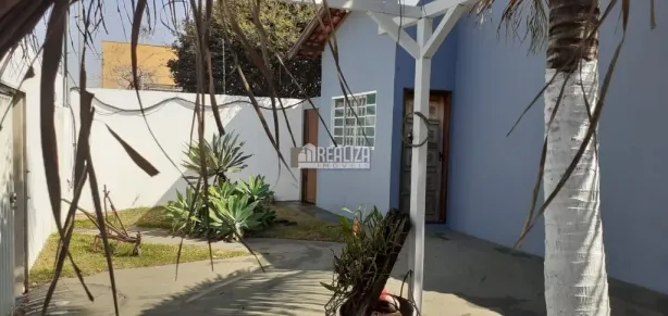 Casa com 2 Quartos à venda, 155m² no Parque das Gameleiras, Uberaba