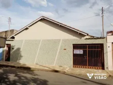Casa com 3 Quartos à venda, 143m² no Boa Vista, Uberaba