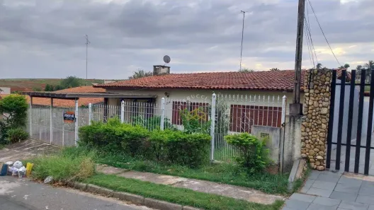 Casa com 3 Quartos à venda, 240m² no Parque das Universidades, Campinas