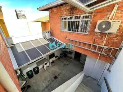 Casa com 4 Quartos à venda, 210m² no Conjunto Residencial Vista Verde, São Paulo