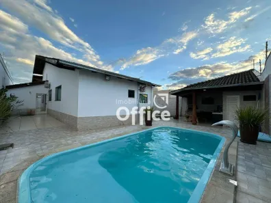 Casa com 4 Quartos à venda, 235m² no Anápolis City, Anápolis
