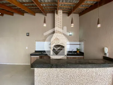 Casa com 3 Quartos para alugar, 240m² no Nova Uberlândia, Uberlândia