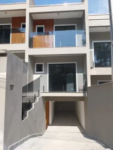 Sobrado com 2 Quartos à venda, 74m² no Glória, Joinville
