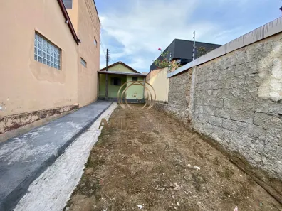 Sobrado com 3 Quartos à venda, 415m² no Vila Rossi, São José dos Campos