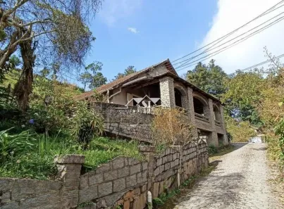 Fazenda/Sítio com 15 Quartos à venda, 670m² no Valparaíso, Petrópolis